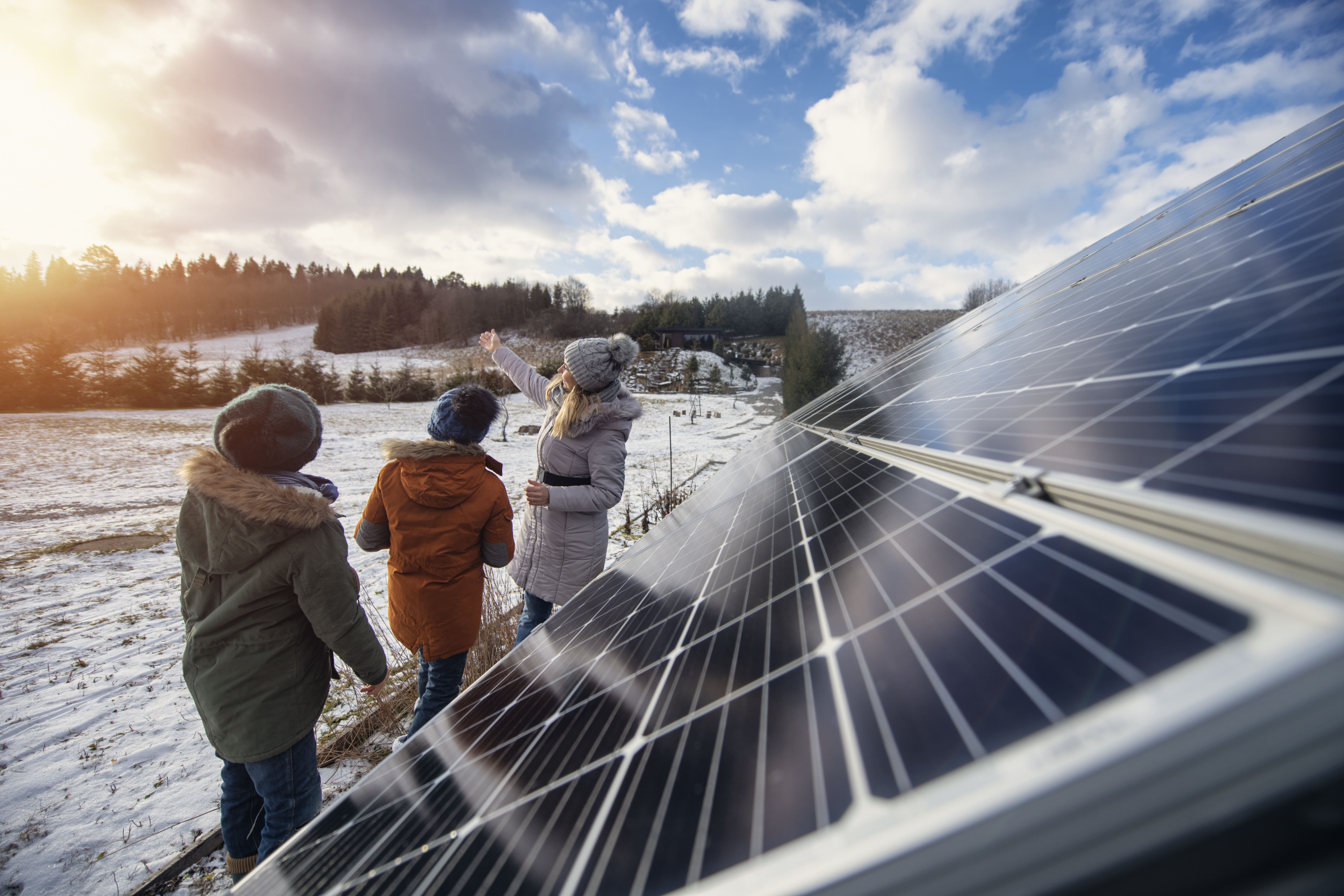 Los paneles solares funcionan en invierno o sin sol?