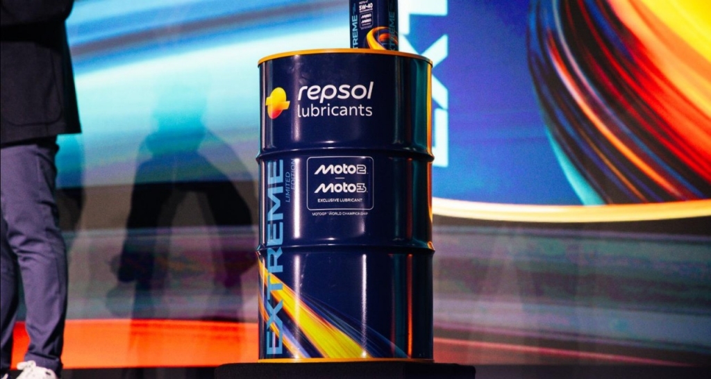 Repsol lubricant drum