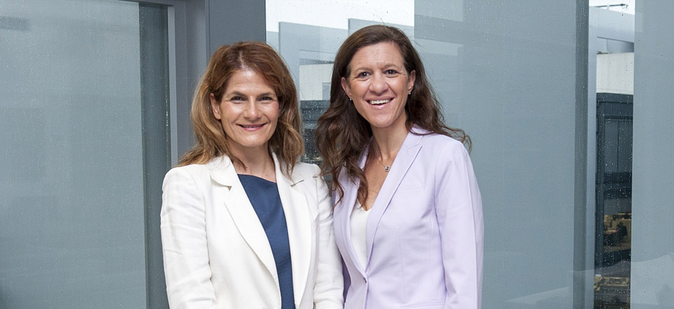 María Victoria Zingoni and Fuencisla Clemares posing for the camera at the Repsol Campus 