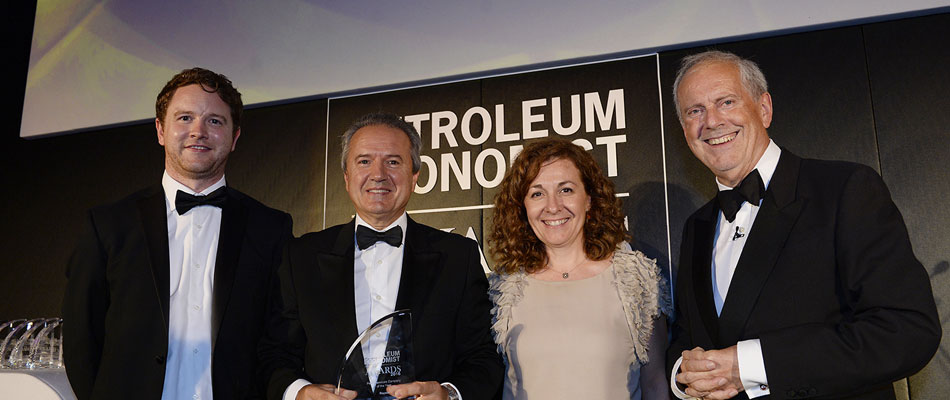 The award was received by Juan Carlos Ruiz Dorado, Executive Director of Chemicals, and Clara Rey, Director of Strategy, Innovation, and Control in Chemicals 