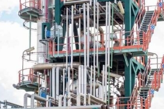 Una sección del complejo industrial de Puertollano.
