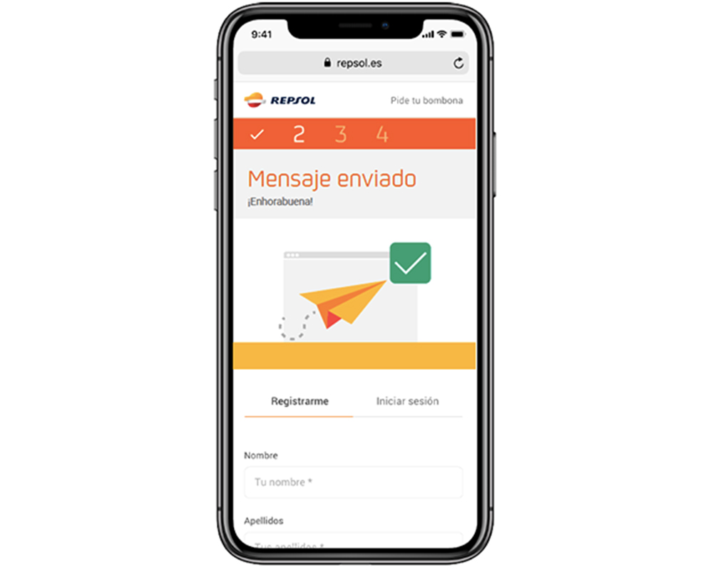 Illustration of a mobile with the Repsol app