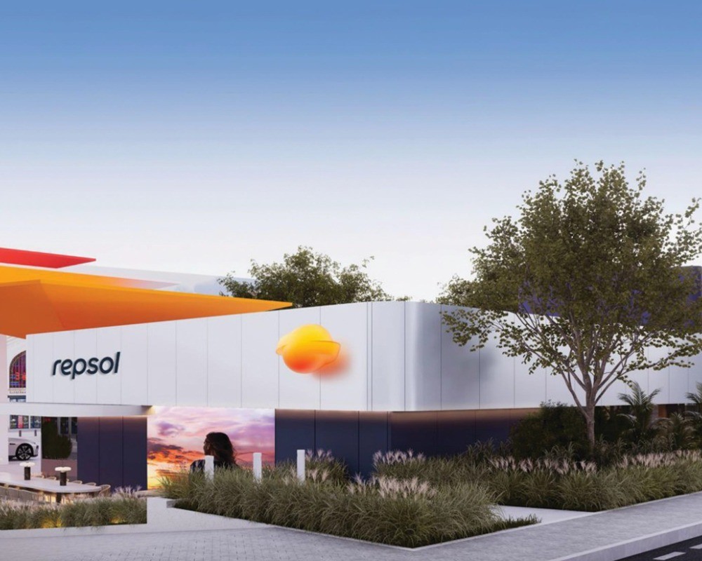 Simulated Repsol service station