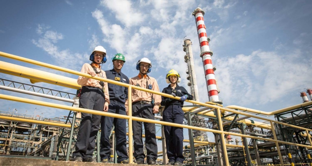 Employees at the Tarragona Industrial Complex