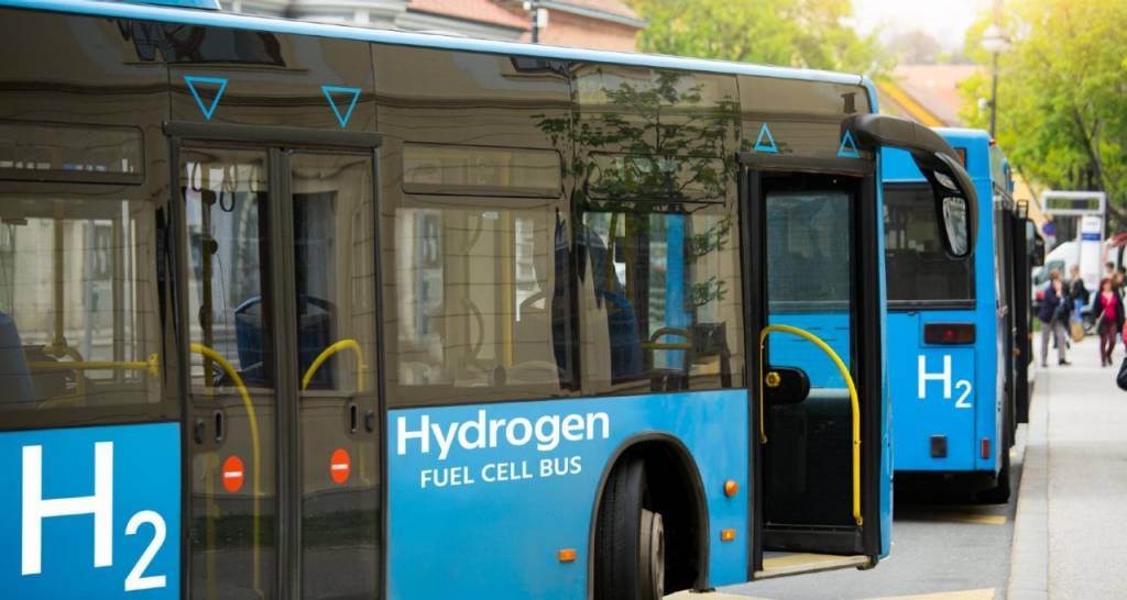 A Madrid city bus powered by hydrogen