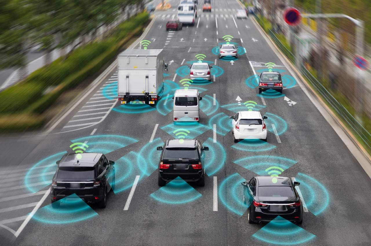 coches conectados con el entorno a través de inteligencia artificial