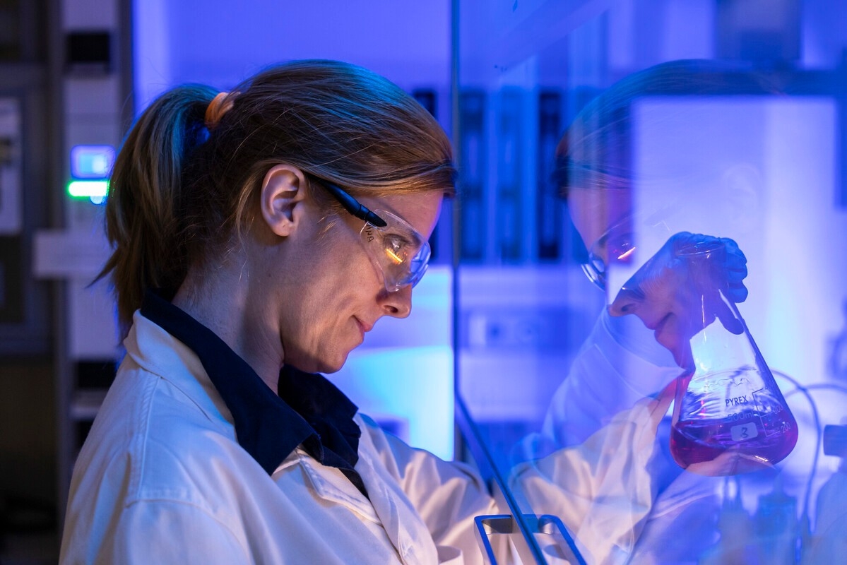 mujer cientificar.jpg