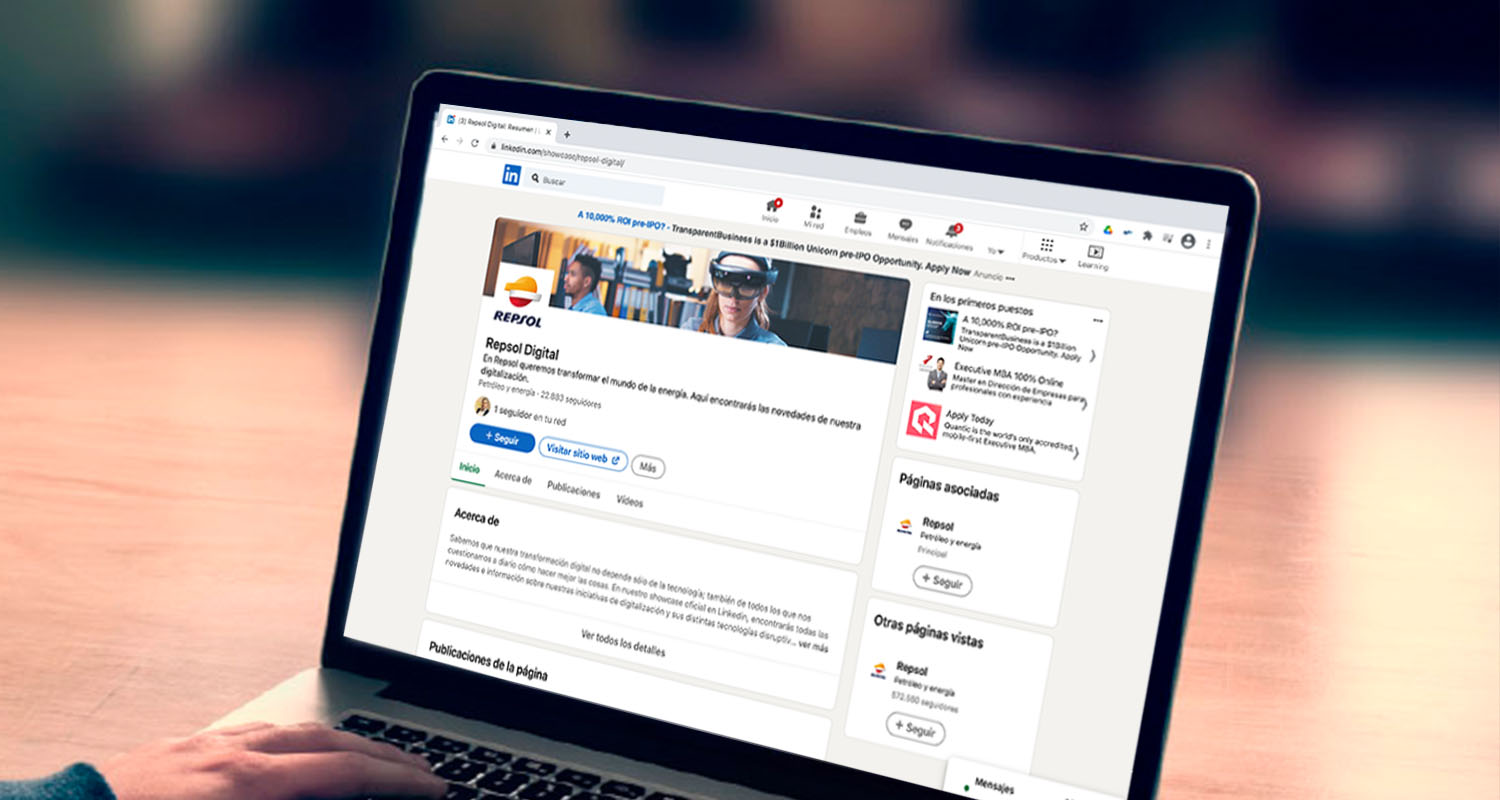 Página de Linkedin Repsol Digital vista desde un portátil.