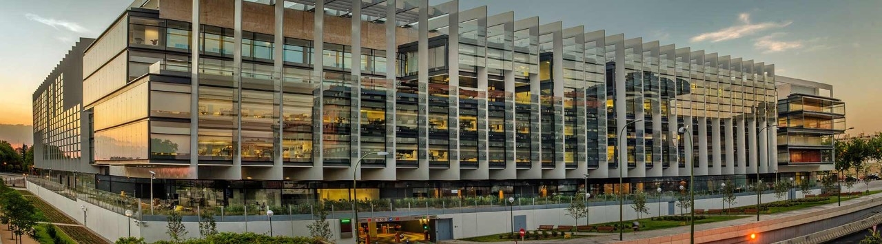 Fachada de Campus Repsol