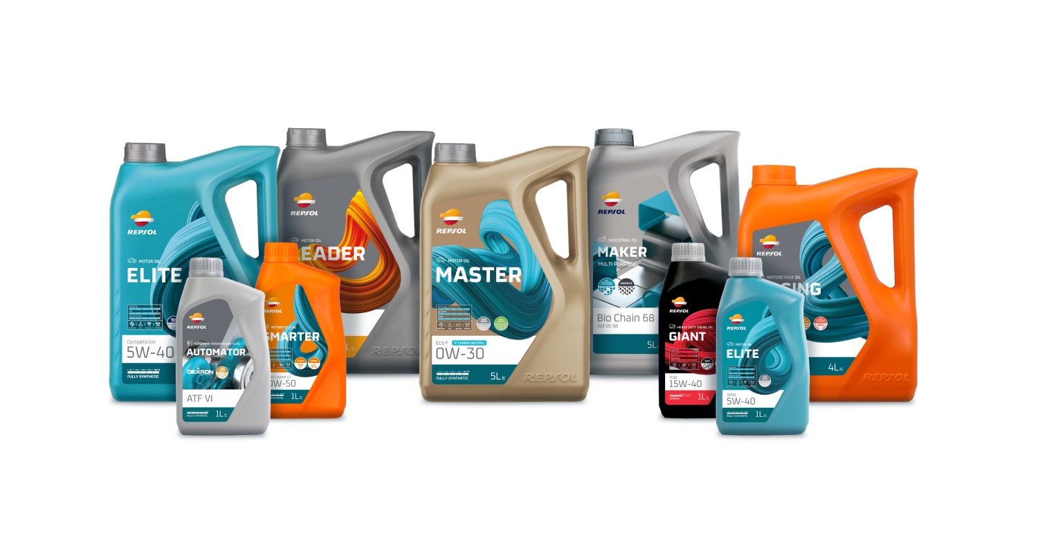 Envases de lubricantes Repsol fabricados con plástico reciclado