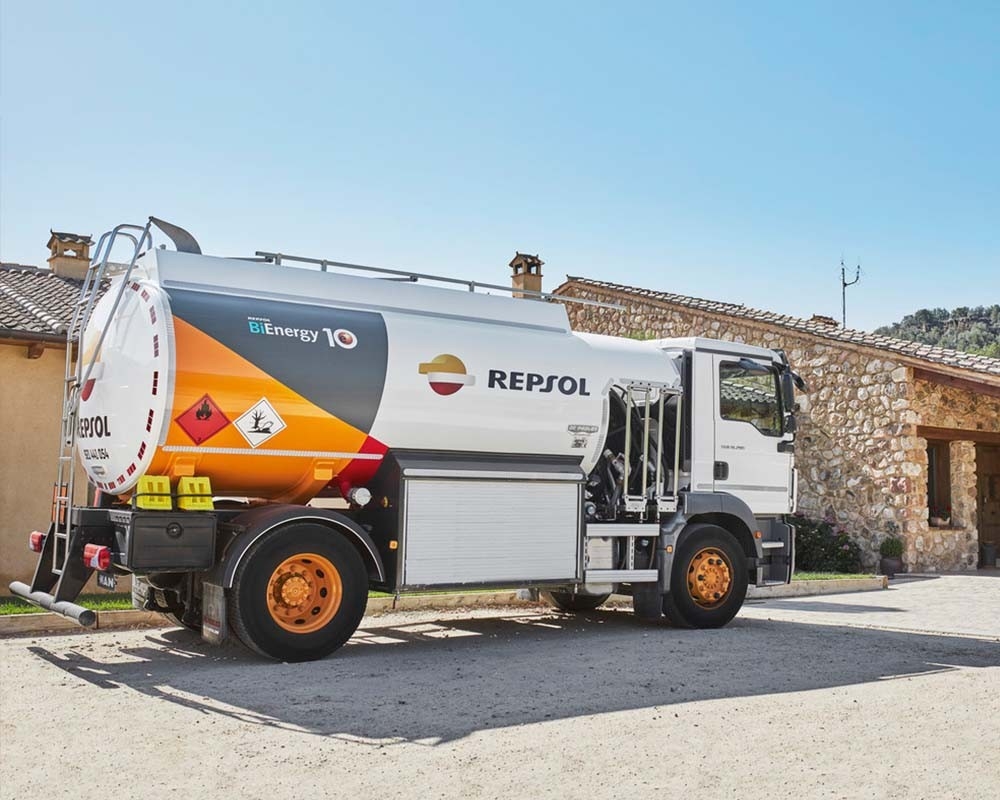 Camión de reparto de Repsol