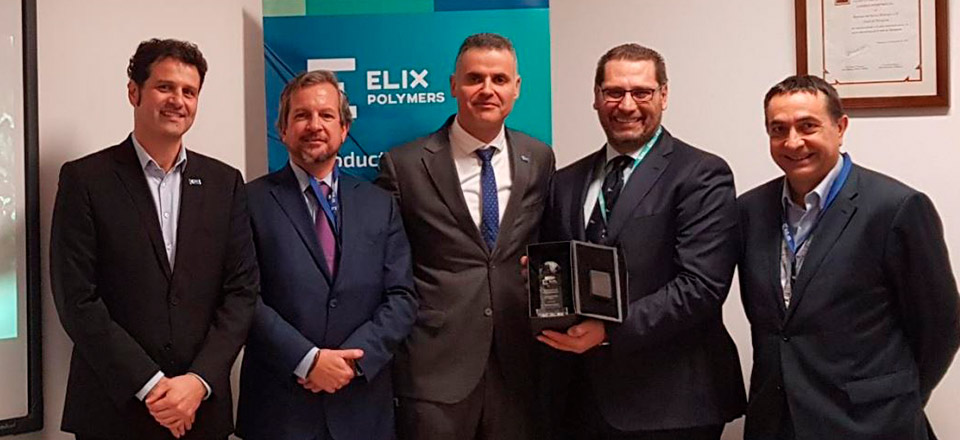 Equipo Repsol recibe el premio “ELIX Polymers Outstanding Performance Award 2018”  