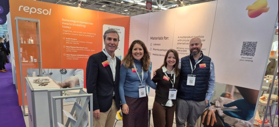 Repsol workers at the Pharmack 2026 trade fair stand