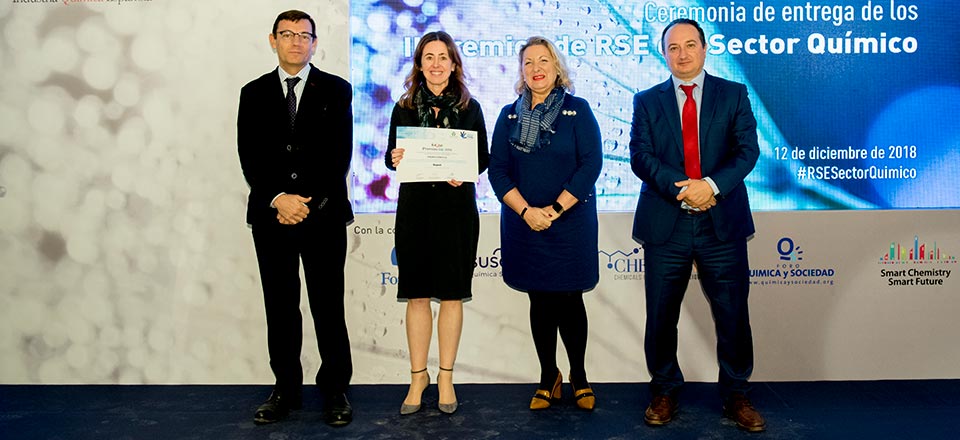 Somos galardonados en Igualdad y Conciliación en los premios RSE del sector químico. 