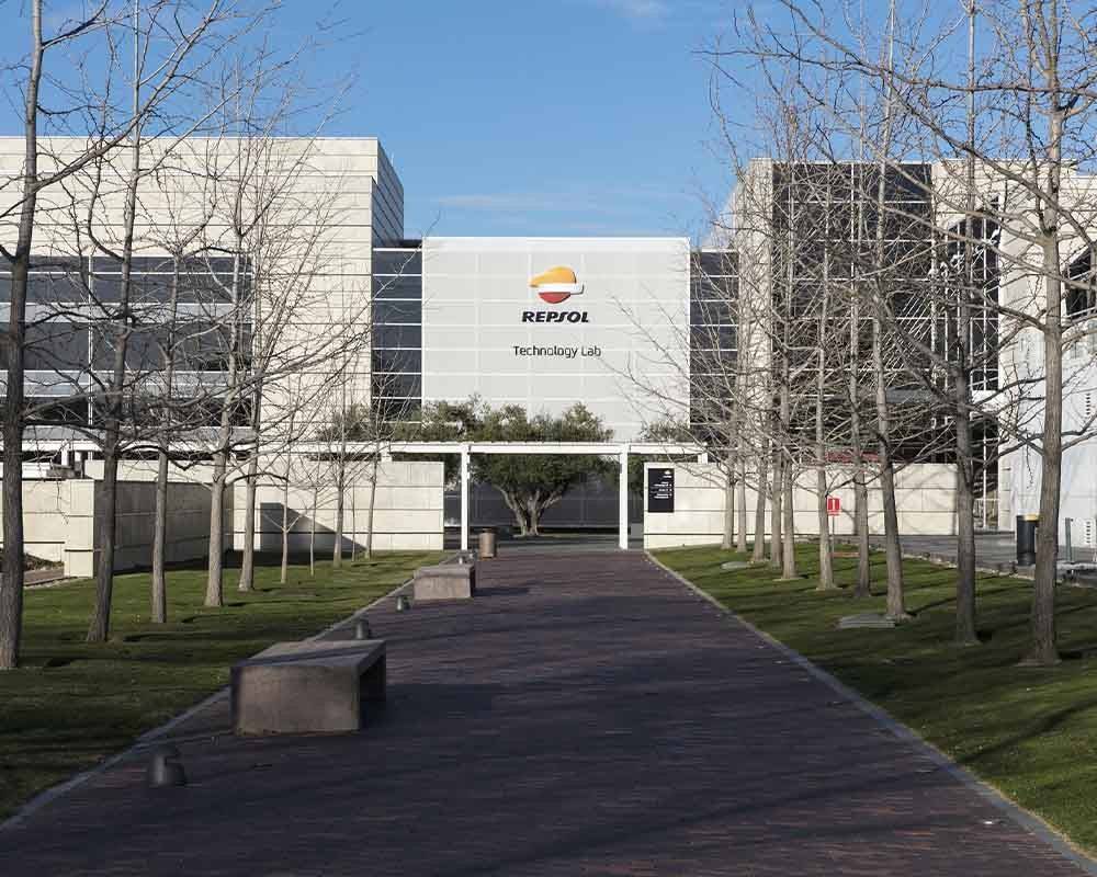 Façade of the Repsol Technology Lab