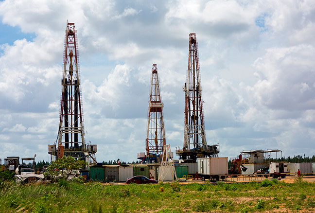 Venezuela en Repsol en el mundo. Vista parcial de instalaciones de una refinería