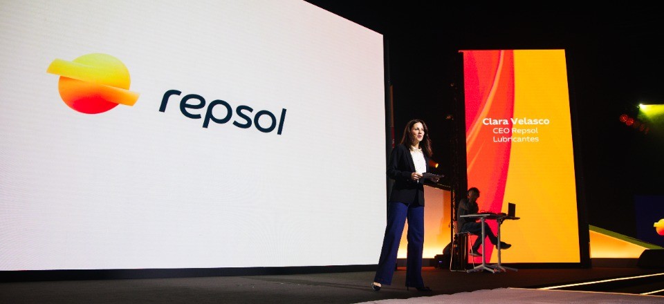 Clara Velasco, directora de lubricantes de Repsol, en la presentación de la neva marca Repsol Lubricants
