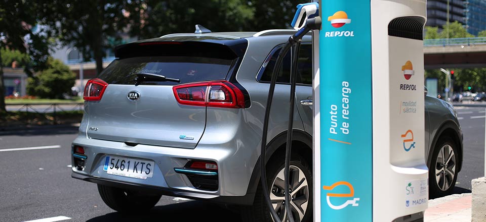 Punto de recarga de vehículo eléctrico Repsol 