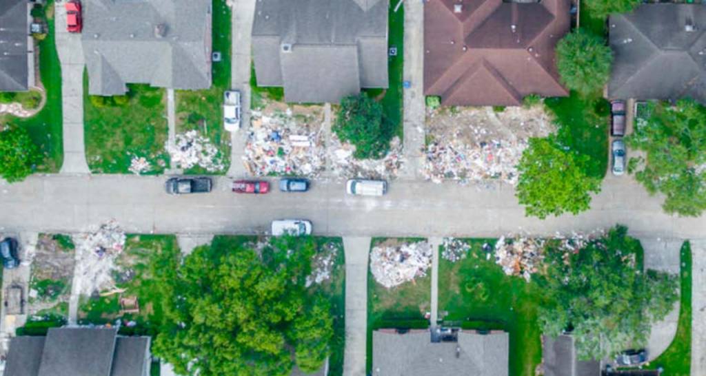 Vista aérea de un vecindario en Houston afectado por la tormenta 'Harvey' 