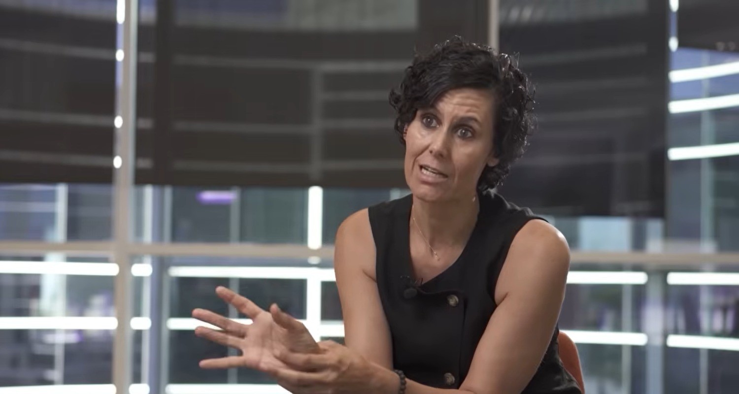 Marta Gómez being interviewed