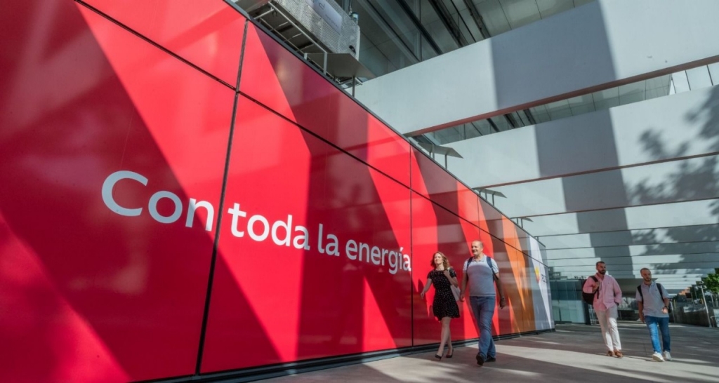 Imagen del exterior del Campus Repsol